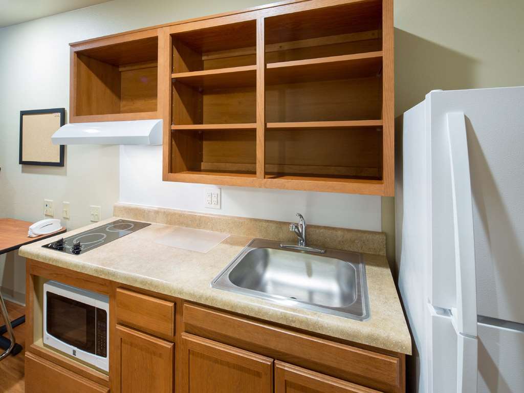Woodspring Suites Kansas City ليبرتي الغرفة الصورة