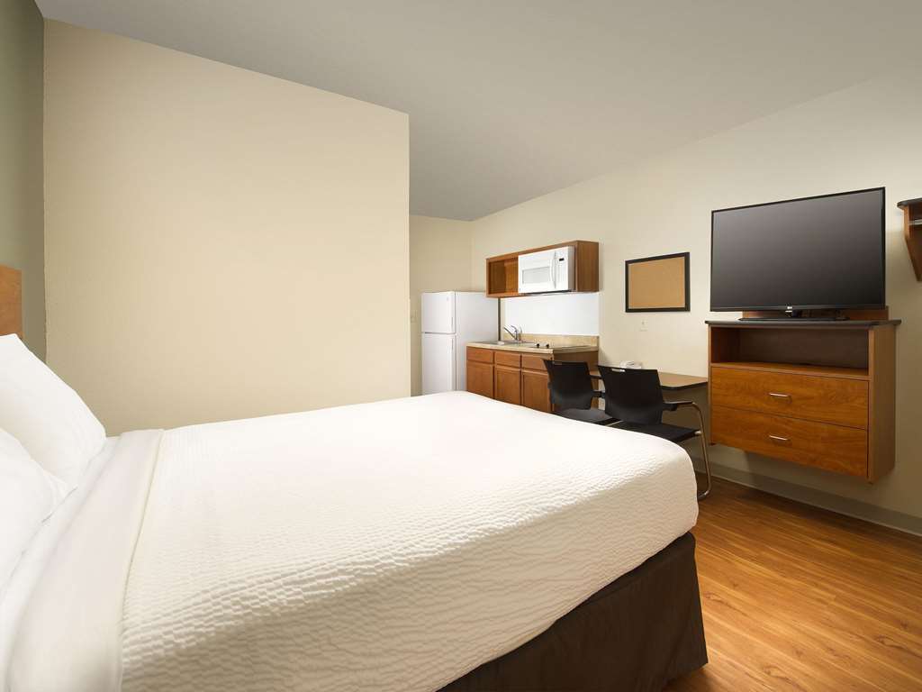 Woodspring Suites Kansas City ليبرتي الغرفة الصورة