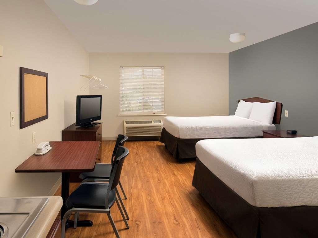 Woodspring Suites Kansas City ليبرتي الغرفة الصورة